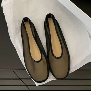 Elegant Black Mesh Women's Flats